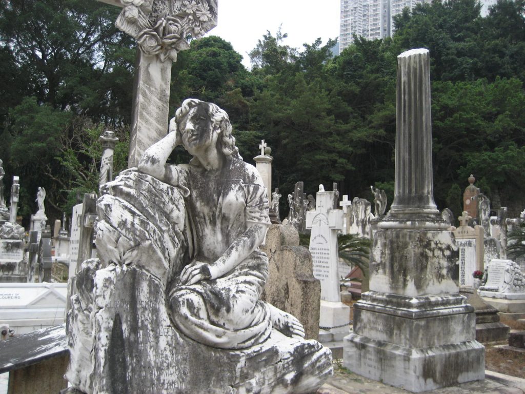 星人文化學院：香港最美古墓園的中國歷史課